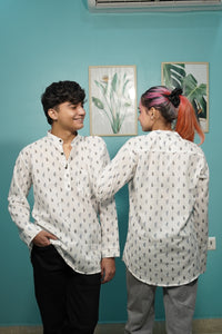 🌿 The Indigo Sprig Kurta – Nature-Inspired Sophistication
