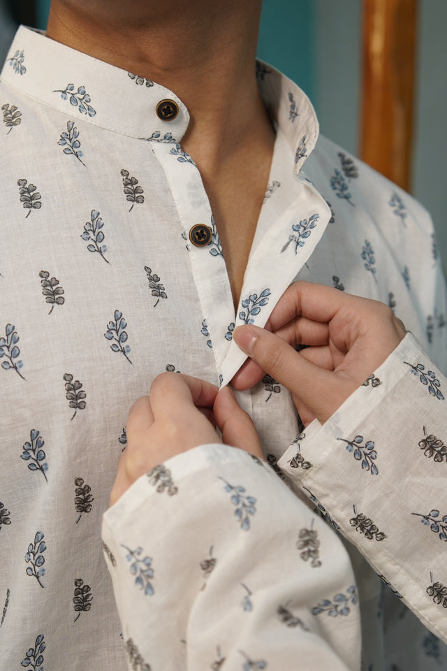 🌿 The Indigo Sprig Kurta – Nature-Inspired Sophistication