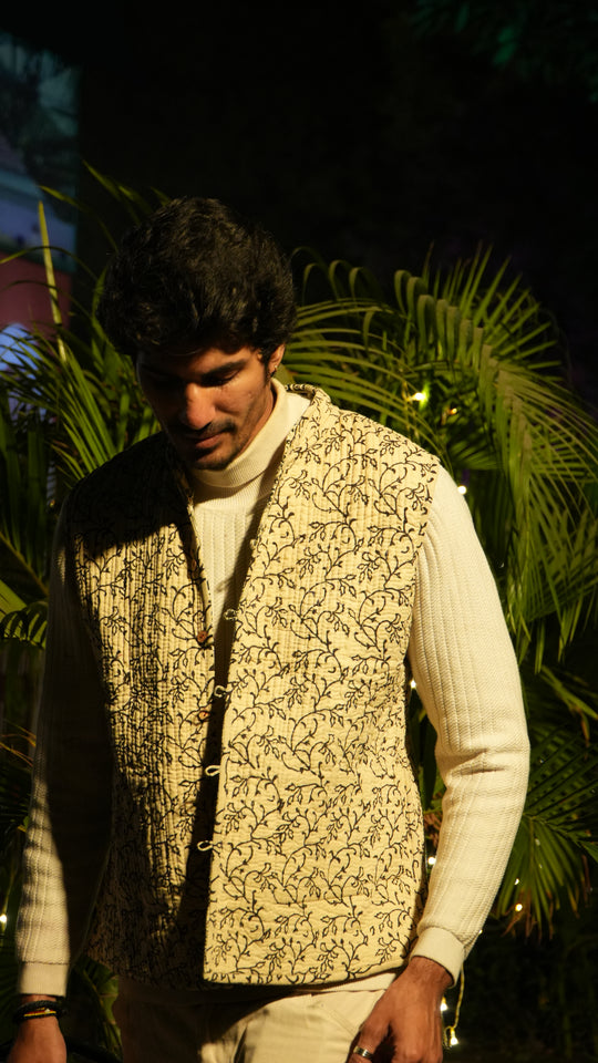 SARKARA Half Reversible Quilted Jacket – Winter ’25 Edition