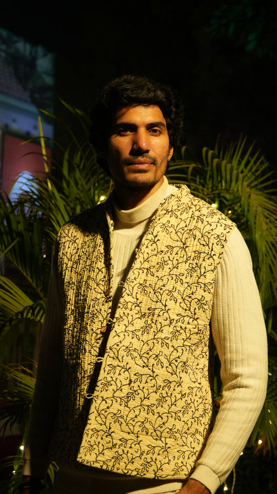 SARKARA Half Reversible Quilted Jacket – Winter ’25 Edition