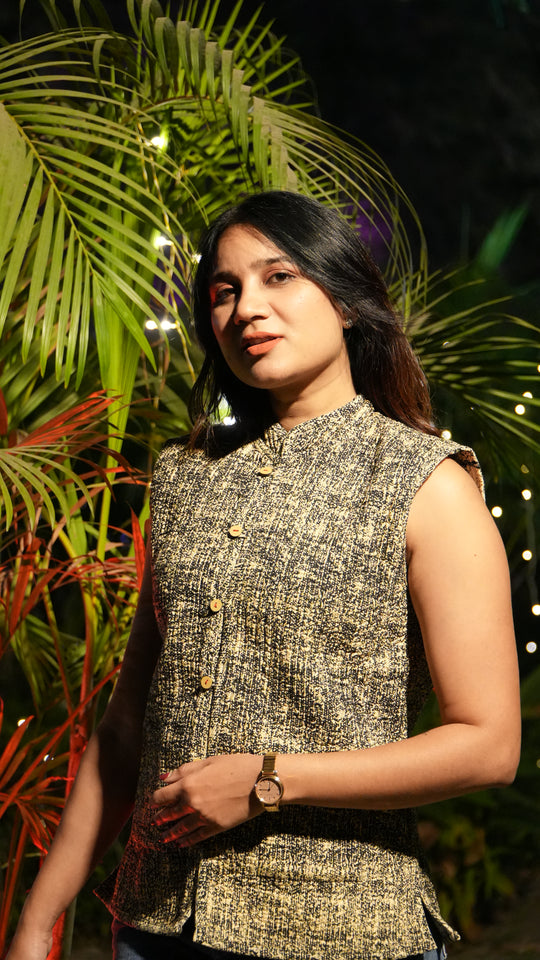 SARKARA Reversible Quilted Half-Jacket — Unisex