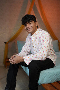 Gulaabi Gulmohar Kurta – Light, Playful & Breezy